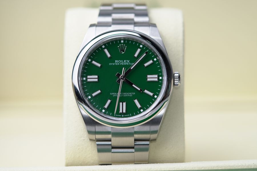 Rolex Oyster Perpetual 124300